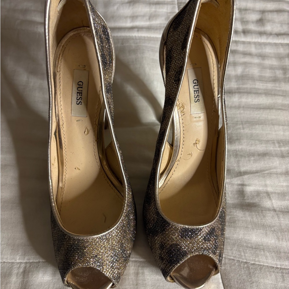 GUESS Women's Brown Peep Toe Heels